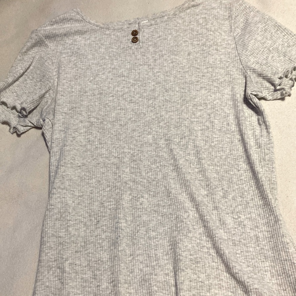 Cute girls grey short sleeve with buttons
